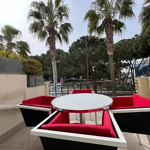 Appartement Sur La Pinède à Juan Les Pins, Antibes