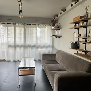 Terrasse Avec Vue, Proche Bercy-paris, 3 Pieces Spacieux Et Confort Appartement Paris