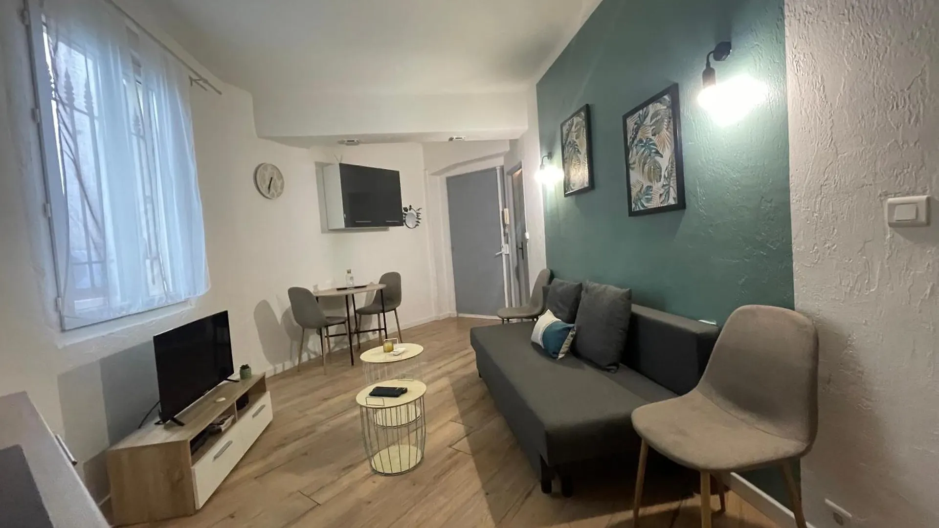 L'Esterel Apartment Antibes